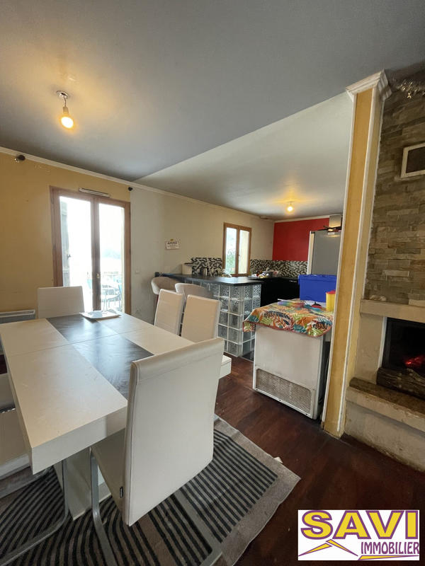 Maison - 97 m² - 5 pièces