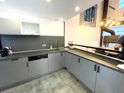 Appartement - 180 m² - 5 pièces