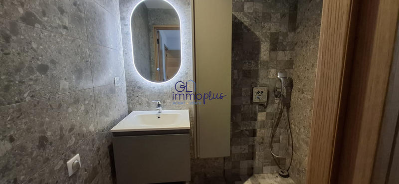 Maison contemporaine - 172 m² - 7 pièces