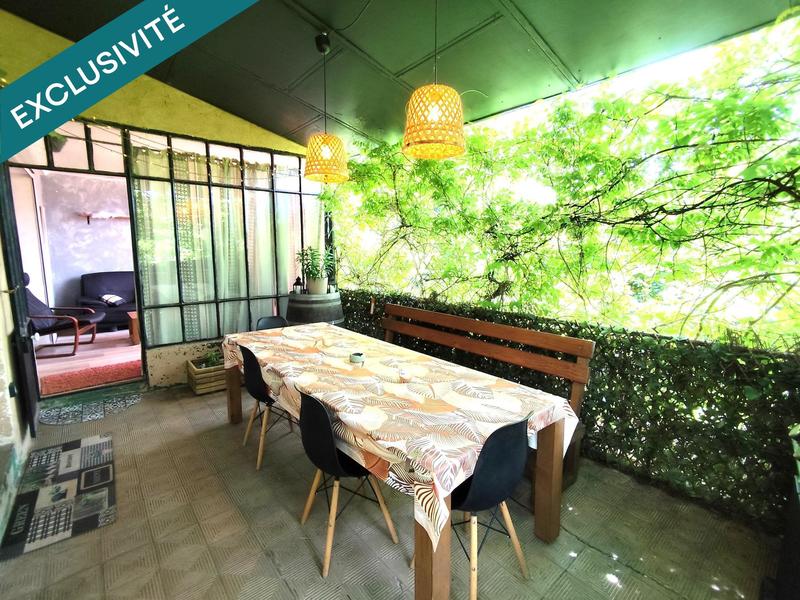 Maison - 210 m² - 8 pièces