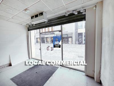 Local commercial - 646 m² - 21 pièces