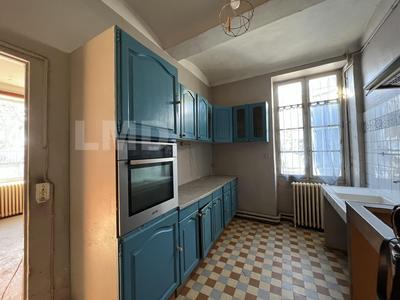 Maison - 150 m² - 8 pièces