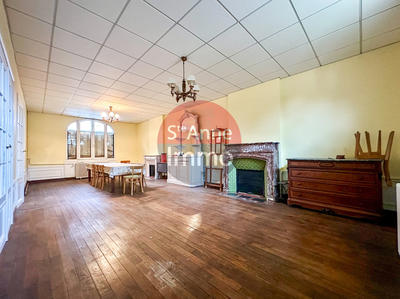 Maison - 300 m² - 12 pièces