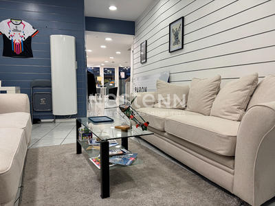 Local commercial - 195 m²