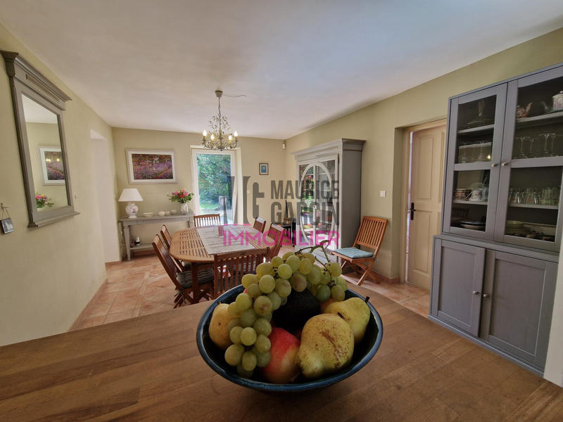 Maison - 187 m² - 7 pièces