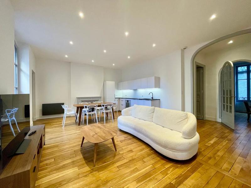 Appartement - 99 m² - 3 pièces