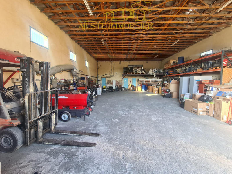 Local commercial - 465 m² - 7 pièces