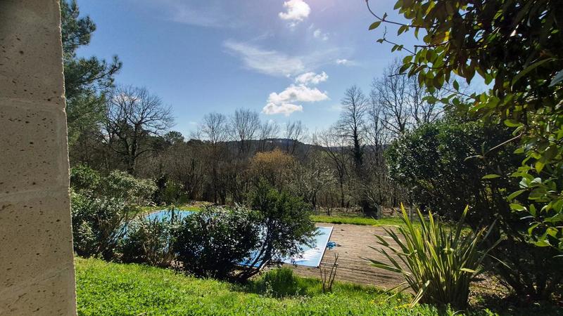 Maison - 150 m² - 4 pièces