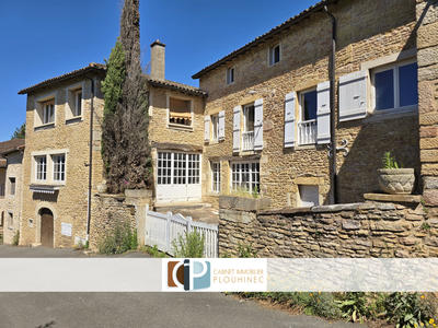 Maison - 332 m² - 9 pièces