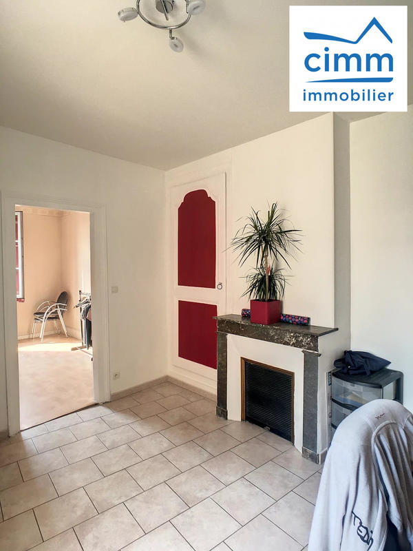 Fonds de commerce - Magasins - 93 m²