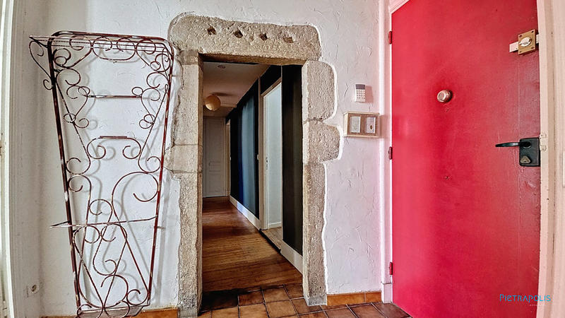 Appartement - 125 m² - 5 pièces