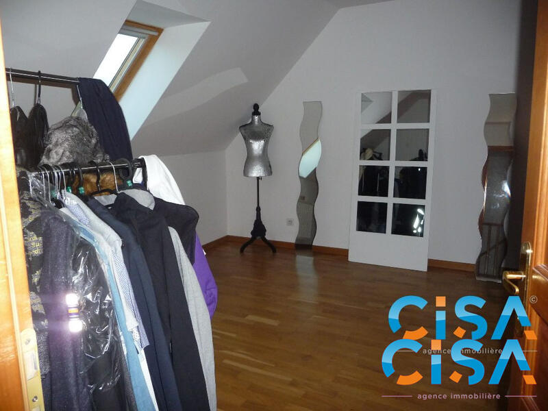 Maison - 142 m² - 6 pièces