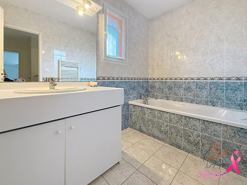 Villa - 94 m² - 4 pièces