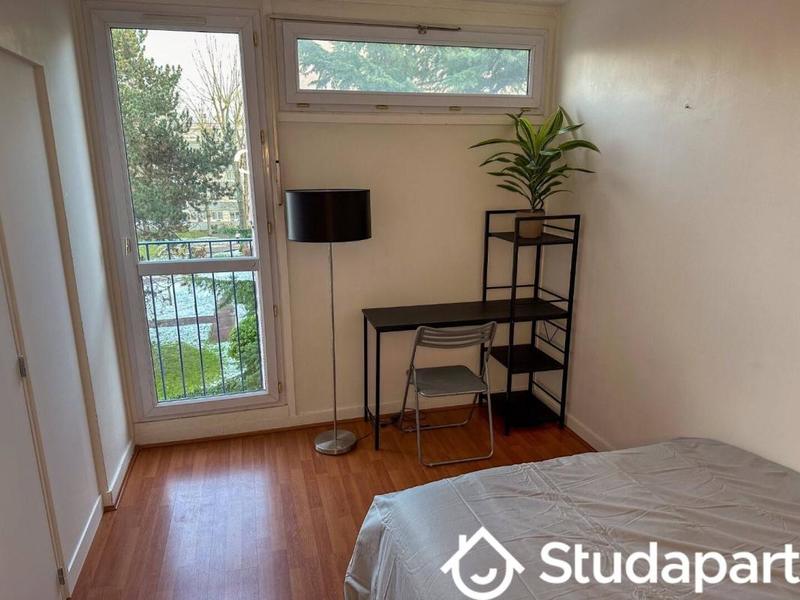 Chambre - 9 m² - 1 pièce