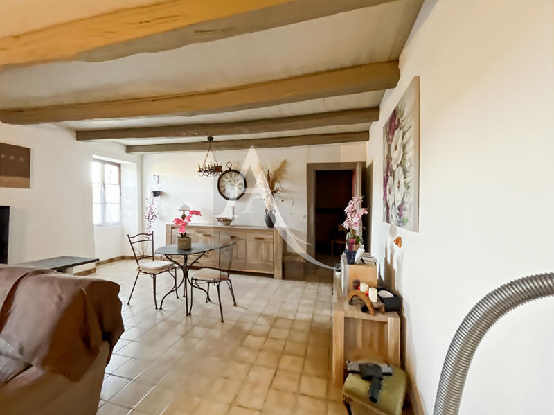 Maison - 170 m² - 8 pièces