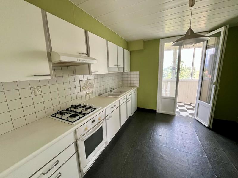 Appartement - 96 m² - 5 pièces