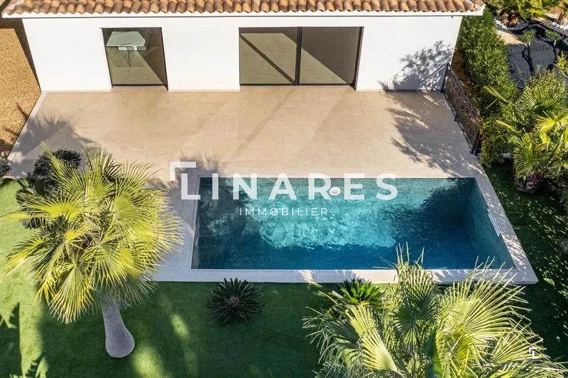 Maison - 234 m² - 7 pièces