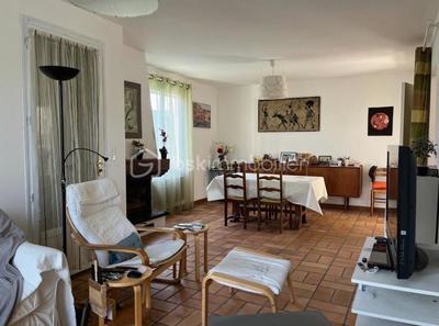 Maison - 97 m² - 4 pièces