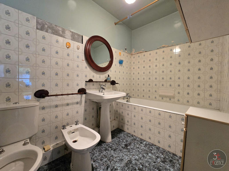 Appartement - 100 m² - 5 pièces