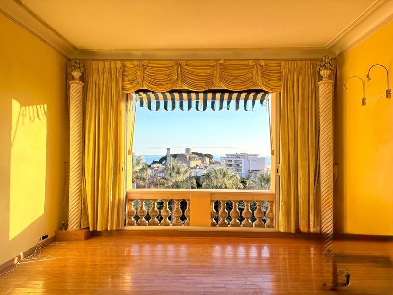 Appartement - 60 m² - 2 pièces