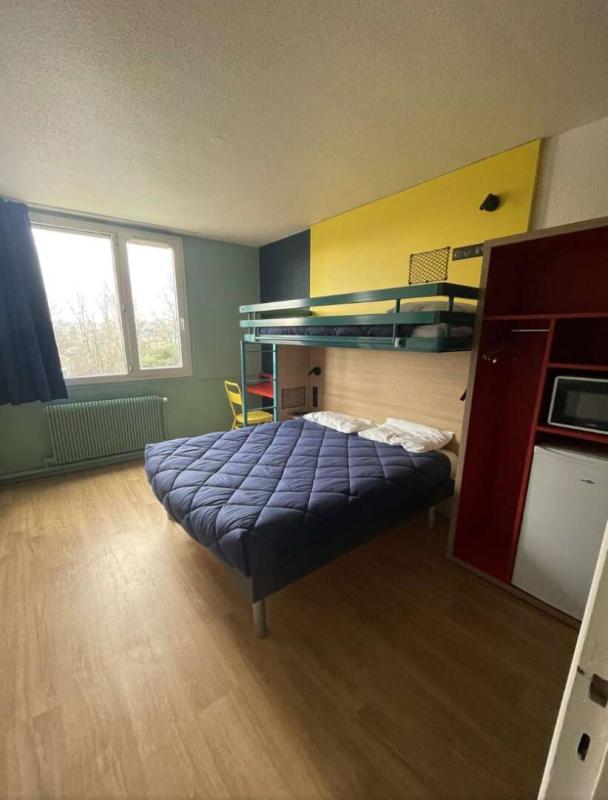 Chambre - 13 m² - 1 pièce