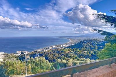 Appartement - 89 m² - 4 pièces