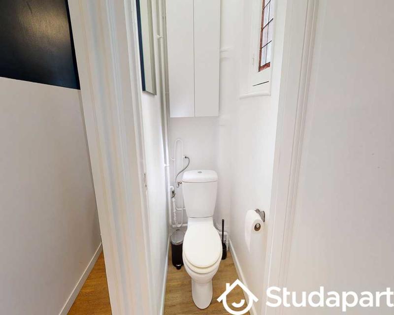 Chambre - 100 m² - 1 pièce