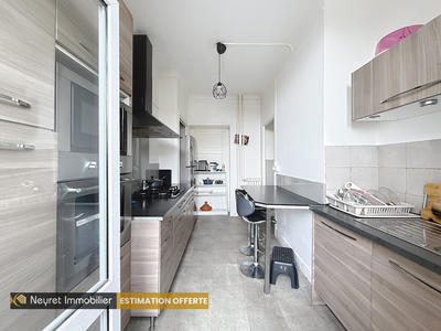 Appartement - 85 m² - 4 pièces