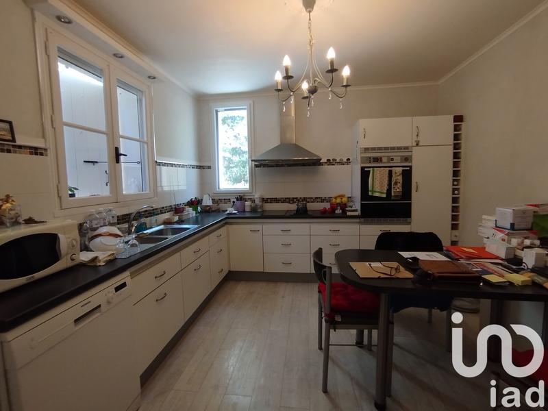 Maison - 205 m² - 8 pièces