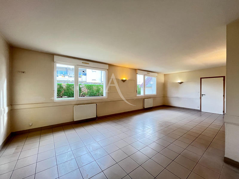 Local commercial - 249 m²