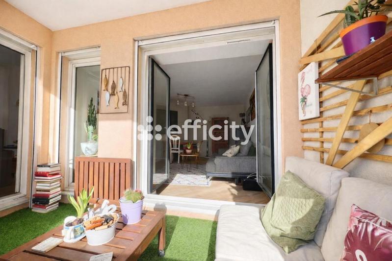 Appartement - 85 m² - 4 pièces