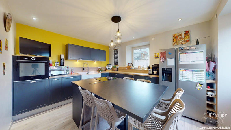 Maison - 168 m² - 6 pièces