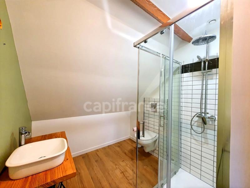 Fermette - 274 m² - 6 pièces