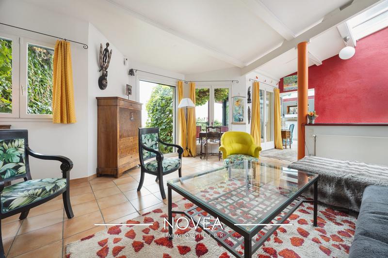 Maison ancienne - 205 m² - 8 pièces