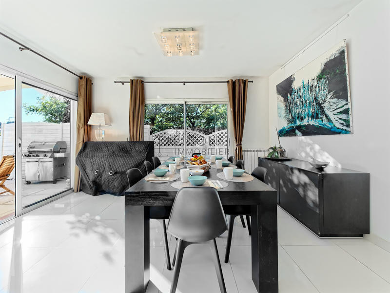 Villa - 165 m² - 6 pièces