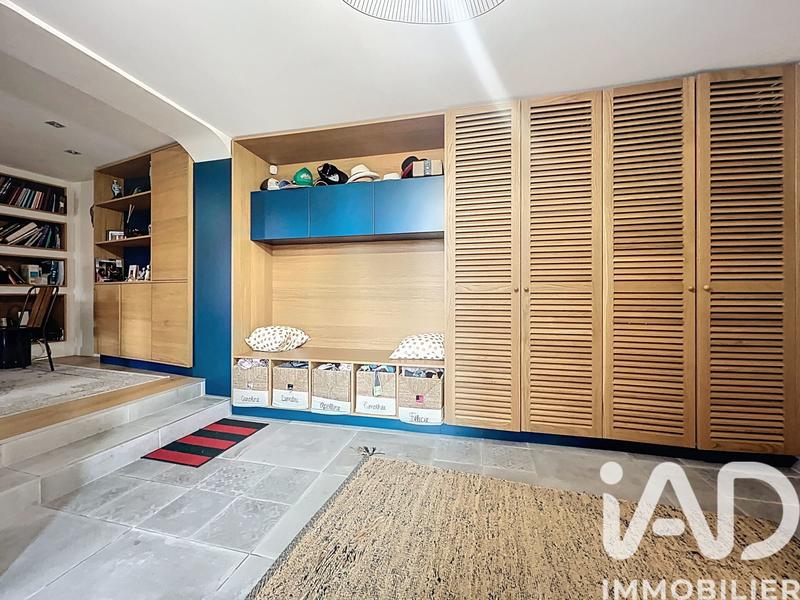 Maison - 203 m² - 7 pièces