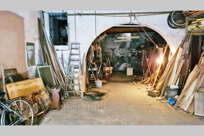 Parking / Garage - 77 m²