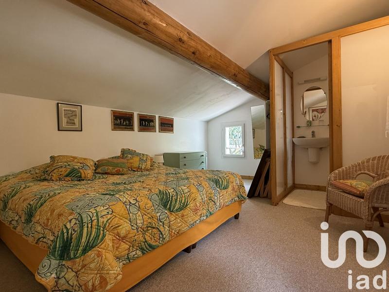 Maison - 201 m² - 8 pièces