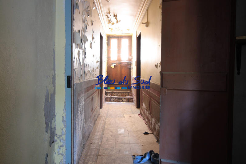 Maison traditionnelle - 300 m² - 6 pièces