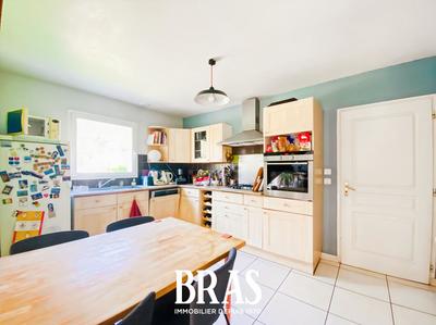 Maison - 145 m² - 7 pièces