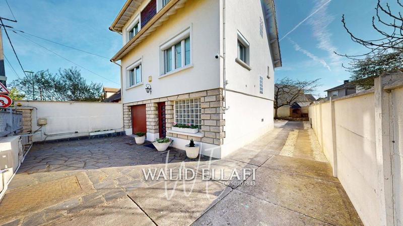 Maison - 120 m² - 4 pièces