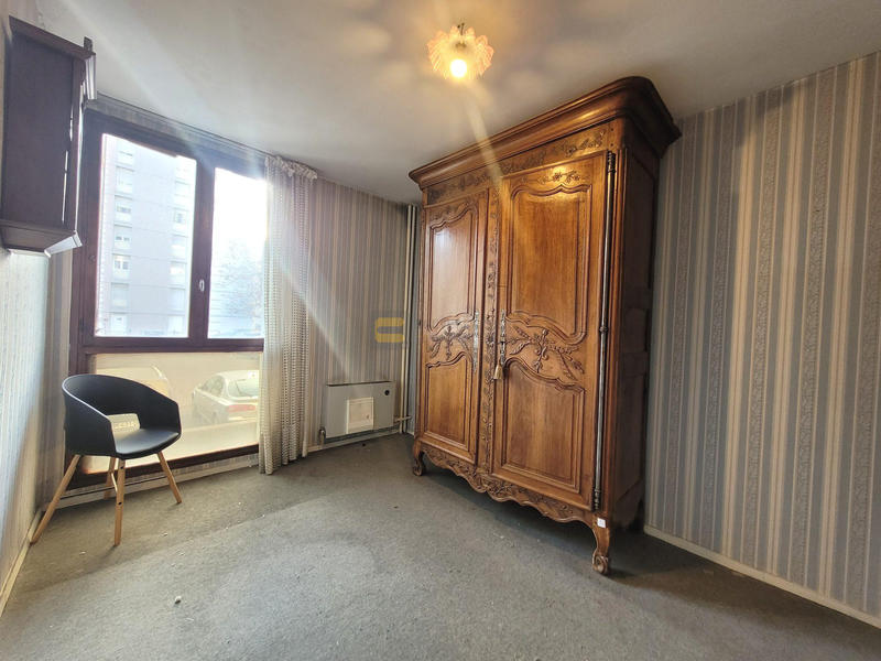 Appartement - 94 m² - 4 pièces