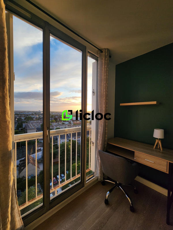 Appartement - 80 m² - 6 pièces