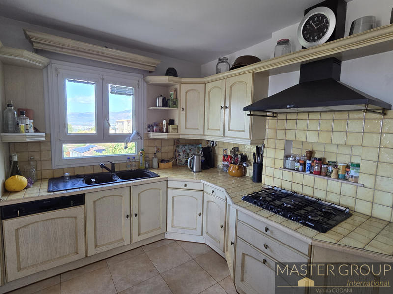 Villa - 217 m² - 5 pièces