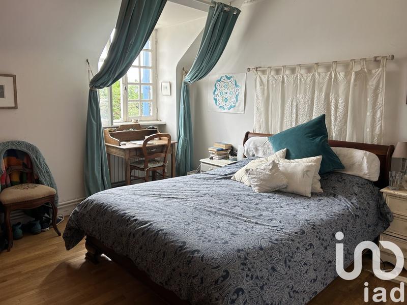 Maison - 223 m² - 10 pièces