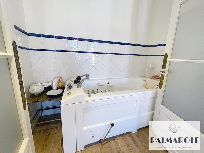 Appartement - 162 m² - 4 pièces