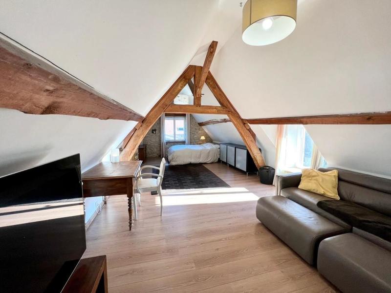 Maison - 300 m² - 7 pièces