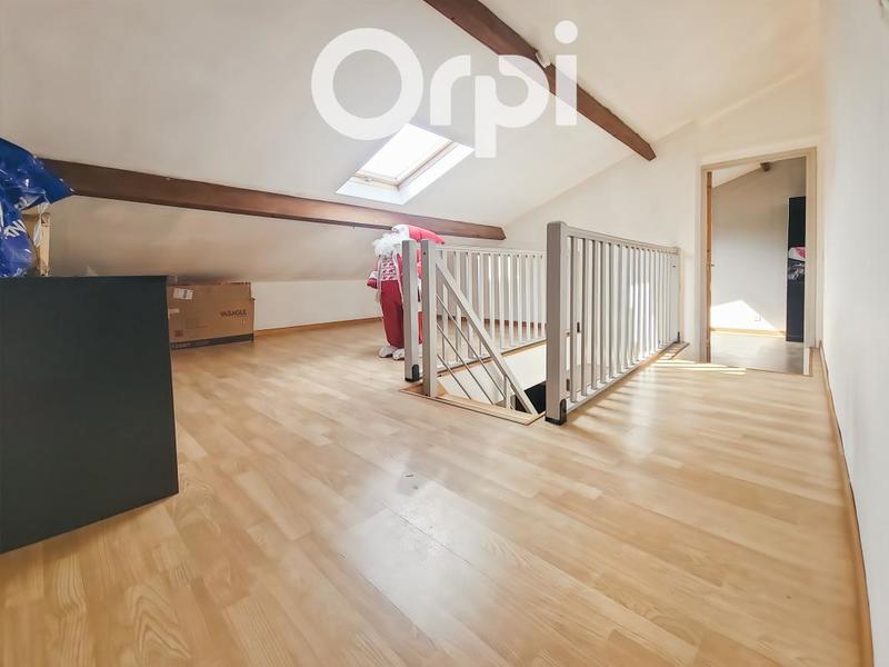 Maison - 102 m² - 4 pièces