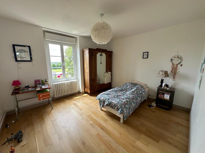 Maison - 210 m² - 6 pièces