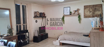 Maison - 320 m² - 9 pièces